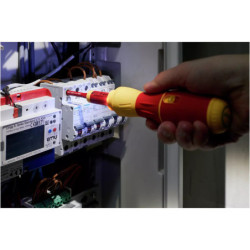 Tournevis électrique SpeedE II Wiha avec embouts SlimBit isolés en coffret L-Boxx Mini