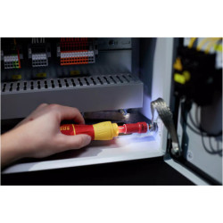 Tournevis électrique SpeedE II Wiha avec embouts SlimBit isolés en coffret L-Boxx Mini
