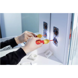 Tournevis électrique SpeedE II Wiha avec embouts SlimBit isolés en coffret L-Boxx Mini