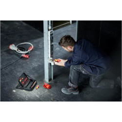 Trousse équipée de 31 outils isolés slimVario electric Wiha pour électricien