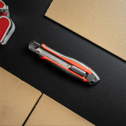 Cutter à système de blocage 9mm