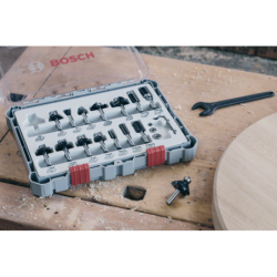 Fraise à araser et de bordage Bosch en carbure queue de 8 mm en coffret de 6