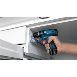 Perceuse Visseuse à Percussion Bosch GSB 12V-15 2 Batteries 12V 2,0Ah Chargeur et Sacoche