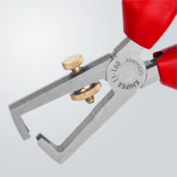 Pince à dénuder isolée noire atramentisée longueur 160 mm