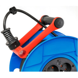 Enrouleur électrique Standard S câble H05VV-F 3G1.5 avec 4 prises Cablepilot Brennenstuhl