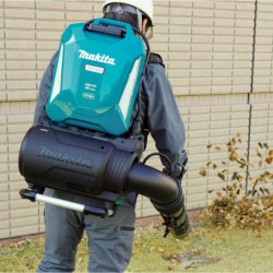 Batterie dorsale Li-ion 40V 43.55 Ah PDC1500A01 Makita avec harnais et chargeur