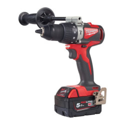 Perceuse à percussion M18 BLPD2-502X Milwaukee avec 2 batteries et un chargeur en HD Box