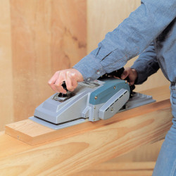 Rabot de charpente 1200W Makita 1806B 170mm