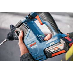 Marteaux perforateur Bosch GBH 18V-24 C Professional + 2 batteries 5Ah et chargeur