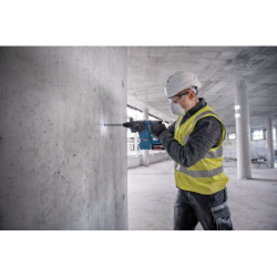 Marteaux perforateur Bosch GBH 18V-24 C Professional + 2 batteries 5Ah et chargeur