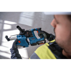 Perforateur Bosch GBH 18V-22 Professionnal avec 2 batteries 4Ah et chargeur rapide