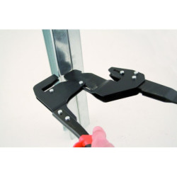 Pince à sertir spéciale sertissage montants dos à dos capacité maxi 1 + 1 mm