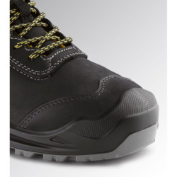 Chaussure basse Diadora Classic Low S3S FO SC LG SR noir