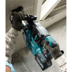 Perforateur-burineur SDS-Plus Makita 40V avec 2 batteries 4AH et chargeur BL4040