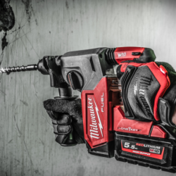 Perforateur burineur SDS Plus 26 mm Milwaukee en coffret avec 2 batteries et chargeur