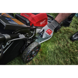 Tondeuse à gazon autotractée 46 cm à double batterie avec 2 batteries et un chargeur double