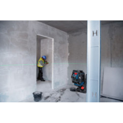 Laser lignes GCL 2-50 G Bosch + trépied BT 150