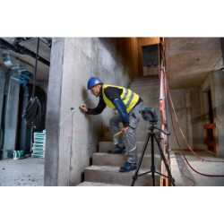 Laser lignes GCL 2-50 G Bosch + trépied BT 150