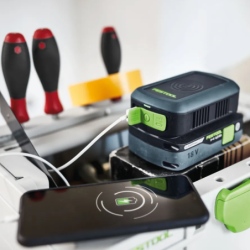 Chargeur de téléphone portable PHC 18 induction USB-A et USB-C