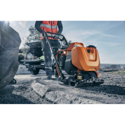 Plaque vibrante LF 75 PACE 420 mm HUSQVARNA sans batterie ni chargeur