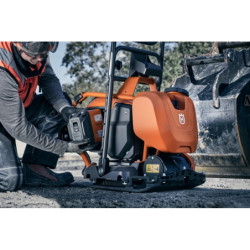 Plaque vibrante LF 75 PACE 420 mm HUSQVARNA sans batterie ni chargeur