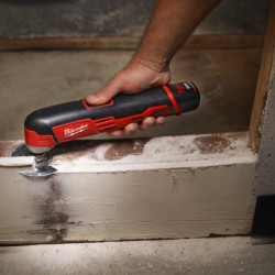 Outil oscillant Multitool C12 MT-0 12V li-Ion sans batterie ni chargeur MILWAUKEE