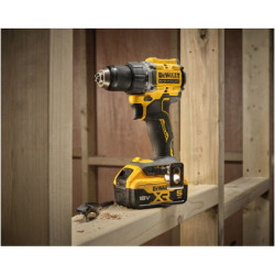 Perceuse-visseuse compacte XR 18V avec 2 batteries 5 Ah et chargeur