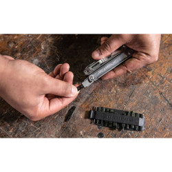 Pince Leatherman CURL multifonction 15 outils en 1 gris en etui