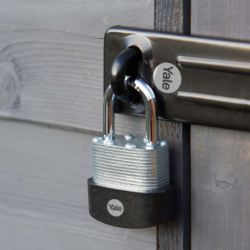 Cadenas extérieur yale 50 mm acier laminée anse acier cémenté grade 3