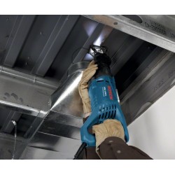 Scie sabre filaire GSA 1100 E Bosch 1100W avec coffret de transport