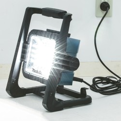 Lampe de chantier Makita DEADML805 14.4/18 VLI-ion vendu sans batterie