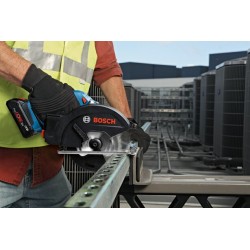 Scie circulaire sans fil Bosch GKM 18V-50 (sans batterie ni chargeur)