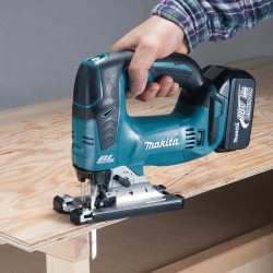 Scie sauteuse DJV182ZJ Makita 18V sans batterie ni chargeur en coffret Mak-Pac