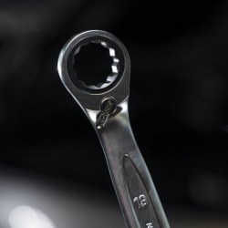 Clé mixte à cliquet réversible sur double support KS Tools Jeu de 10 pièces de 8 à 19 mm