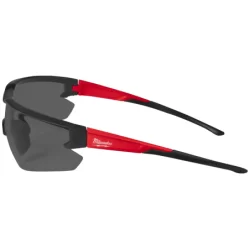 Lunettes de sécurité Milwaukee teintées et résistantes aux rayures