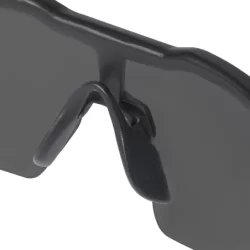 Lunettes de sécurité Milwaukee teintées et résistantes aux rayures