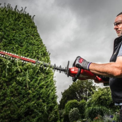 Taille haie Milwaukee M18 FHET60G2-0 vendu sans batterie ni chargeur