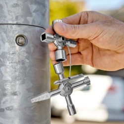 Clé universelle Knipex TwinKey pour armoires et systèmes de fermeture standard