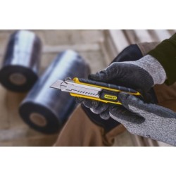 Cutter Fatmax Stanley avec casse-lames intégré et 6 lames fournies