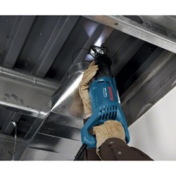 Scie sabre filaire GSA 1100 E Bosch 1100W avec coffret de transport