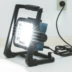Lampe de chantier Makita DEADML805 14.4/18 VLI-ion vendu sans batterie