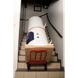 Diable spécial escalier KsTools avec bavette repliable et roues pleines Charge 250 kg