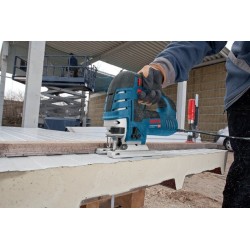 Scie sauteuse référence bosch GST 150 CE Professional livré en L BOXX