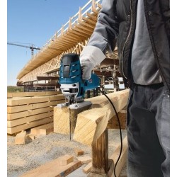 Scie sauteuse référence bosch GST 150 CE Professional livré en L BOXX