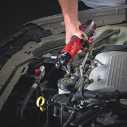 Clé a cliquet 12V M12 IR-201B carré 1/4 avec 1 batterie 2Ah et un chargeur