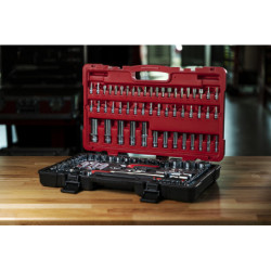 Coffret de douilles ULTIMATE 1/4 - 1/2 111 pièces