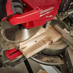 Scie à onglet radiale 18V ONE-KEY Ø305 mm M18 FMS305-121