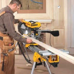 Scie à onglets radiale DWS780-QS Dewalt puissance 1675 W diamètre 305 mm