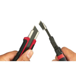 Cutters à lames sécables Snap knife 18 mm