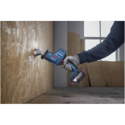 Scie sabre GSA 18V-24 2 lames Solo en L-Boxx
